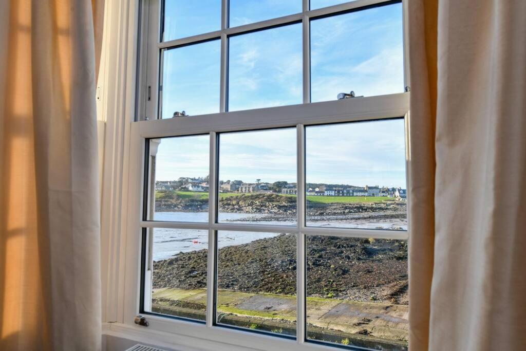 3 Bedroom Townhouse Right On The Harbour Isle of Whithorn Ngoại thất bức ảnh